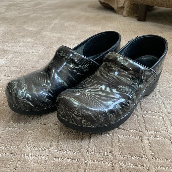 Dansko Marbled Leather Comfort Clogs EU 40 US 9.5 Non Slip Nurse Black Hospital - Picture 1 of 9